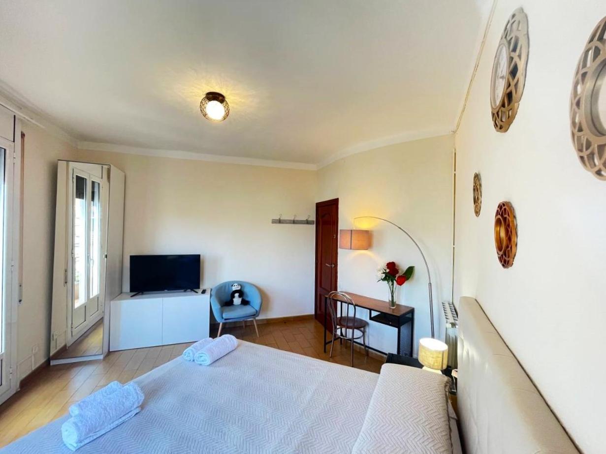 Rooms Nueva Valencia Barcelona Exterior photo